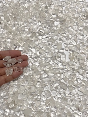 Small Tumbled Stones Clear Quartz Pack